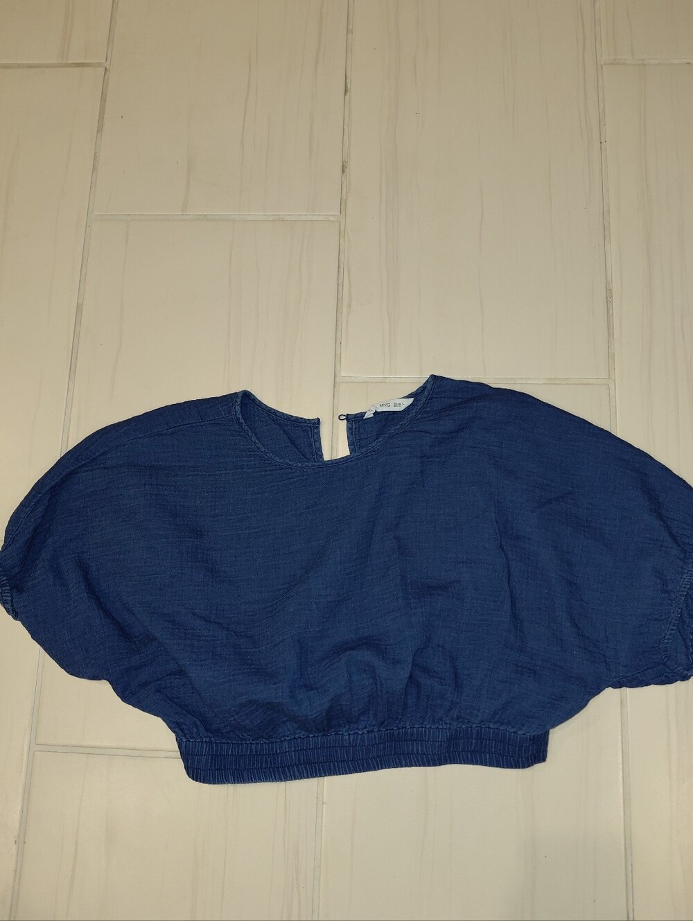 MNG Mango XL Blue Cropped Dolman Batwing Top Elastic Hem Keyhole Back💙